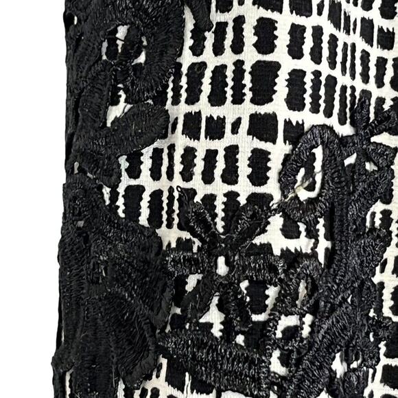 Chicos Womens Black White Lace Applique Ponte Knit Stretch Blazer Jacket 1 8 10 - Picture 3 of 16